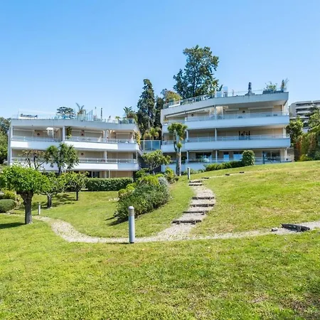 Garden-level Pool & Sea View *