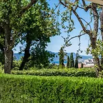 Apartment Garden-level Pool & Sea View