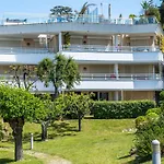 Apartment Garden-level Pool & Sea View