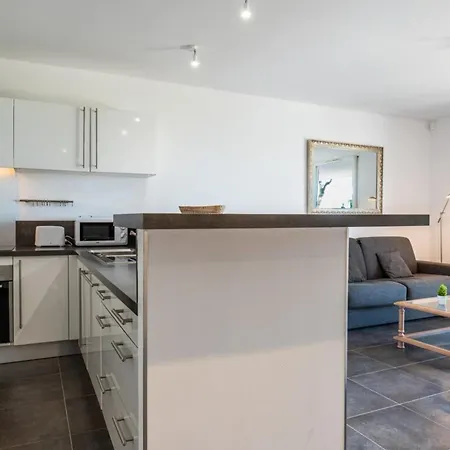 Garden-level Pool & Sea View