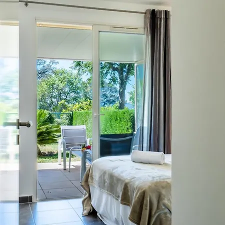 Apartman Garden-level Pool & Sea View Cannes
