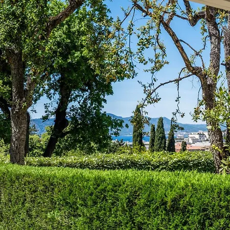 شقة Garden-level Pool & Sea View